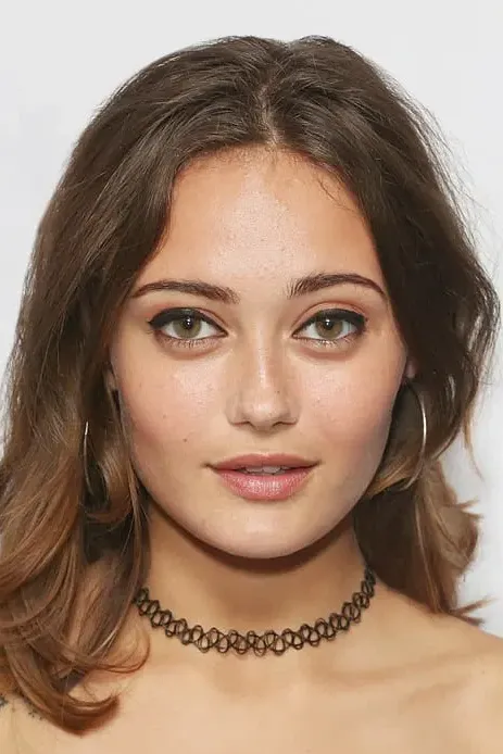 Ella Purnell