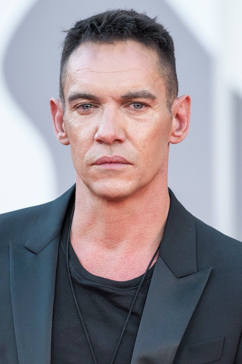 Jonathan Rhys Meyers