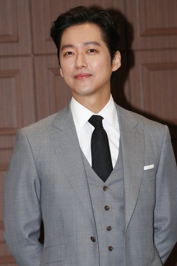 Namgoong Min